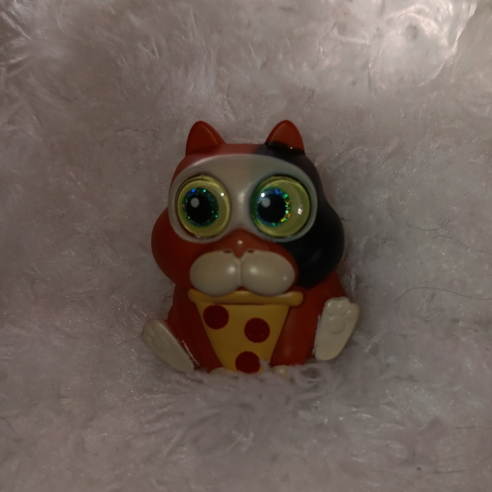 Disney's Doorables Earth Mr Mittens